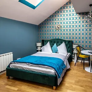  Apartamento Bourgeois In Cultural Heritage Building By Ruterra
