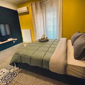 https://marios.hotels-of-thessaloniki.com