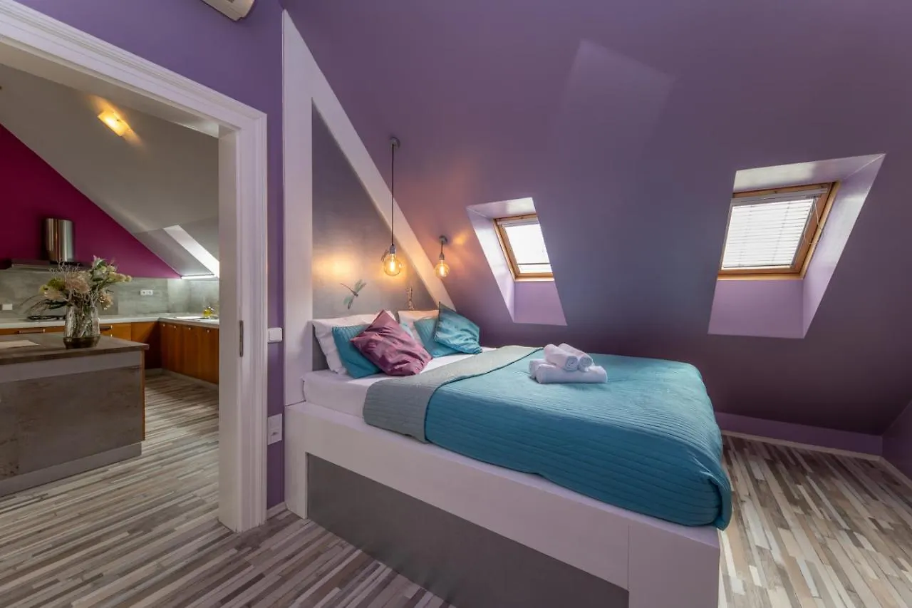 Lovely Prague Apartments - Truhlarska